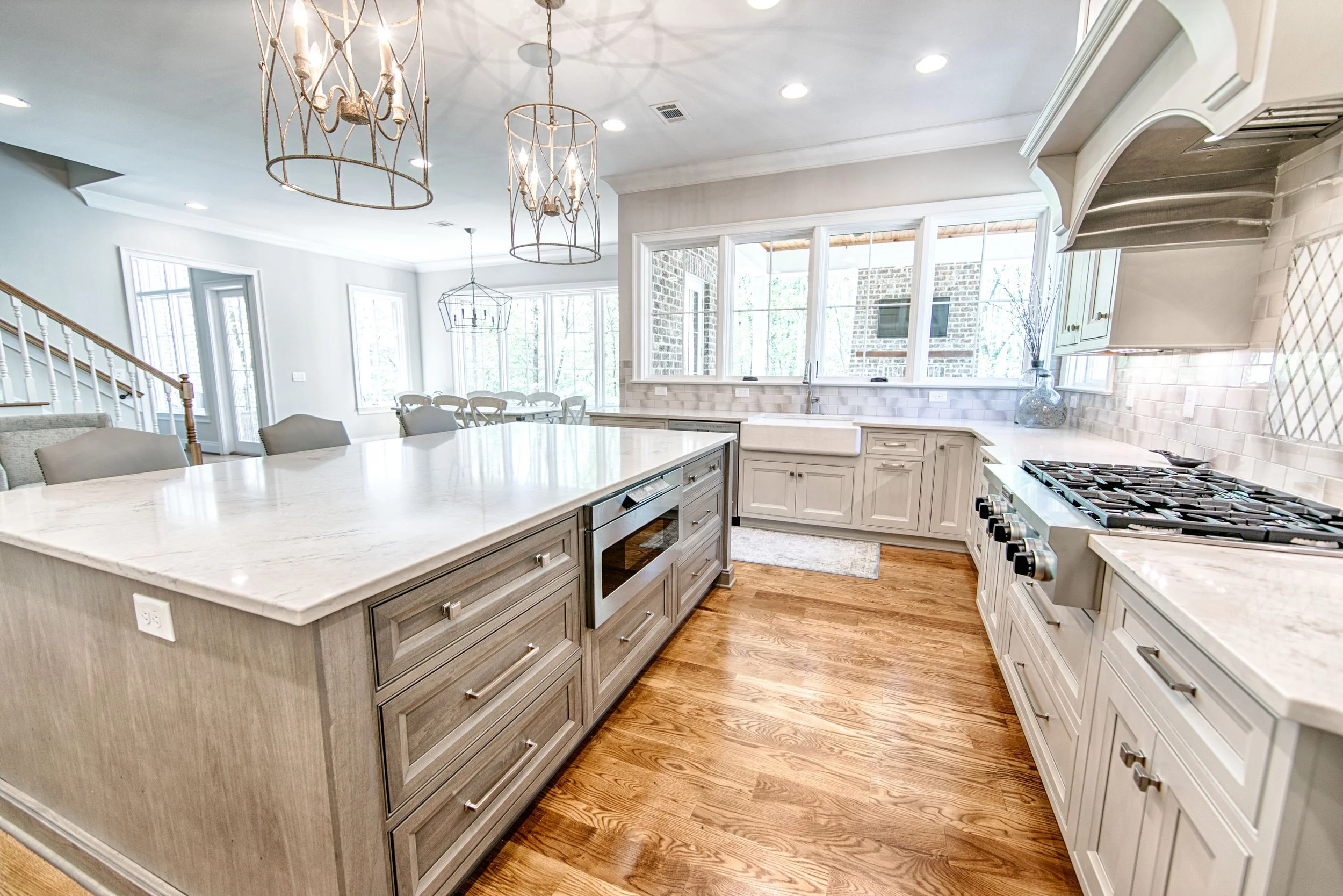 Commercial Quartz Countertops: A Complete Guide for Modern Commercial Spaces